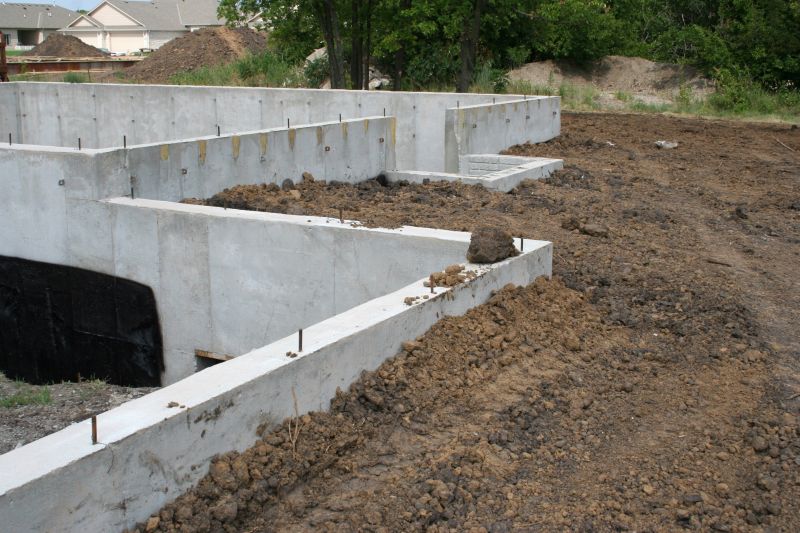 Concrete Retaining Wall Construction